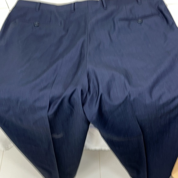 Canali Dress Pants Like New, Size 40” Waist and 33” Inseam.100% Wool, Navy Blue - Picture 10 of 16